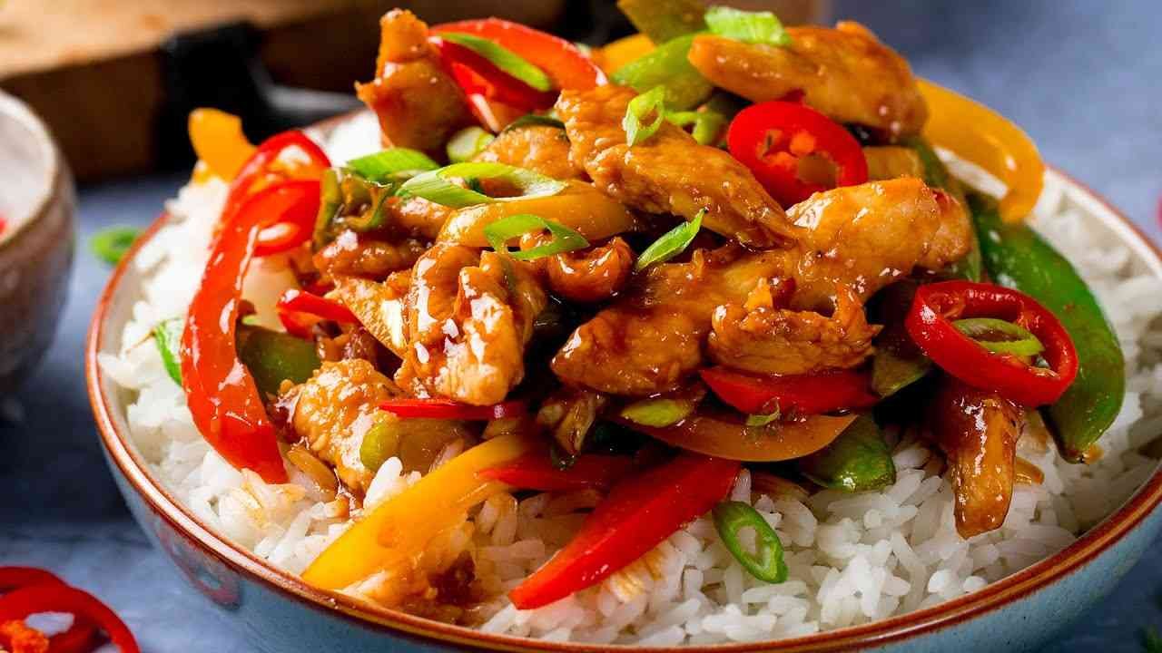 Crispy Chicken Stir-Fry with Cornstarch - Chickens